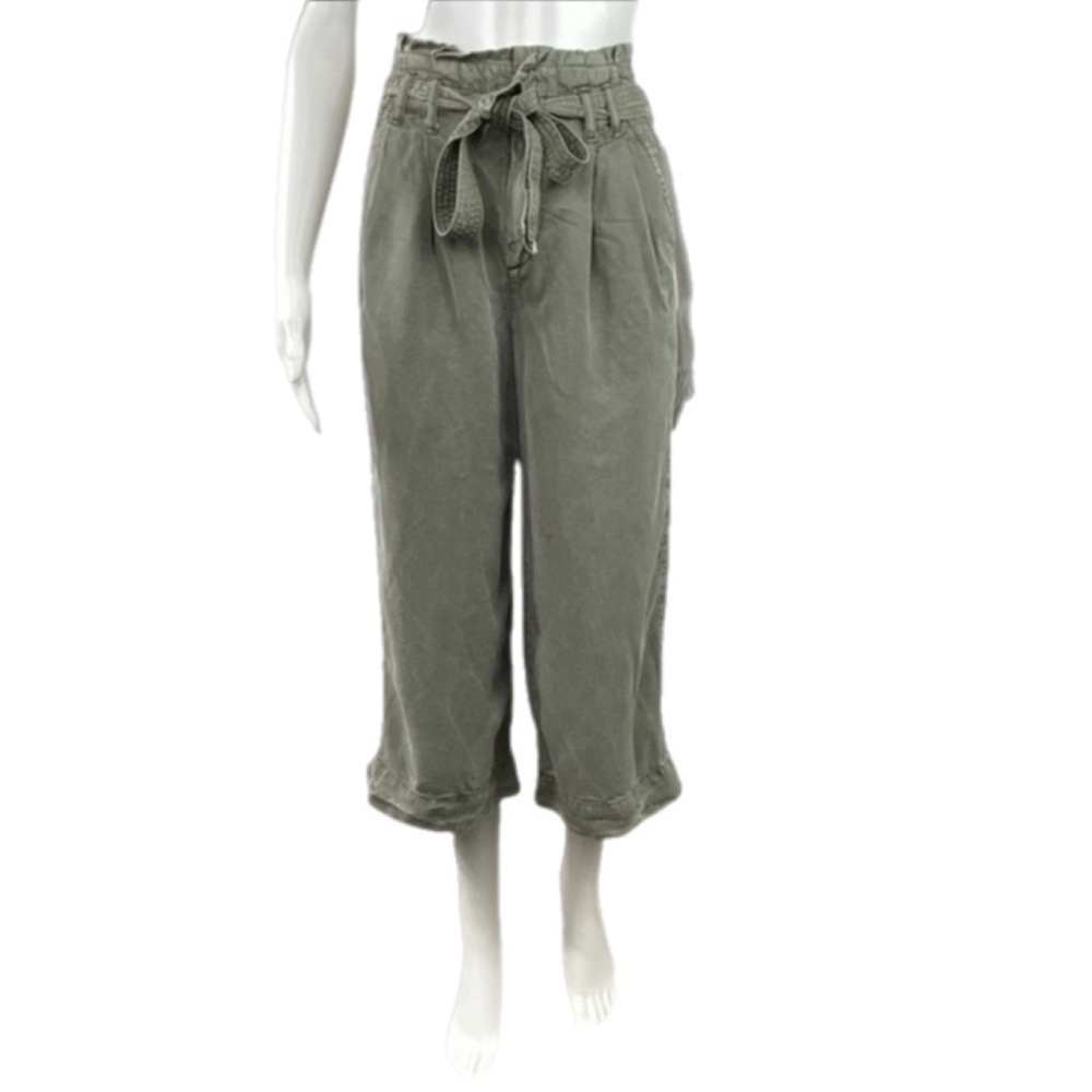 American Eagle Outfitters | High Waist Paper Bag Cropped Pants - Sage Green​ - Picture 2 of 12